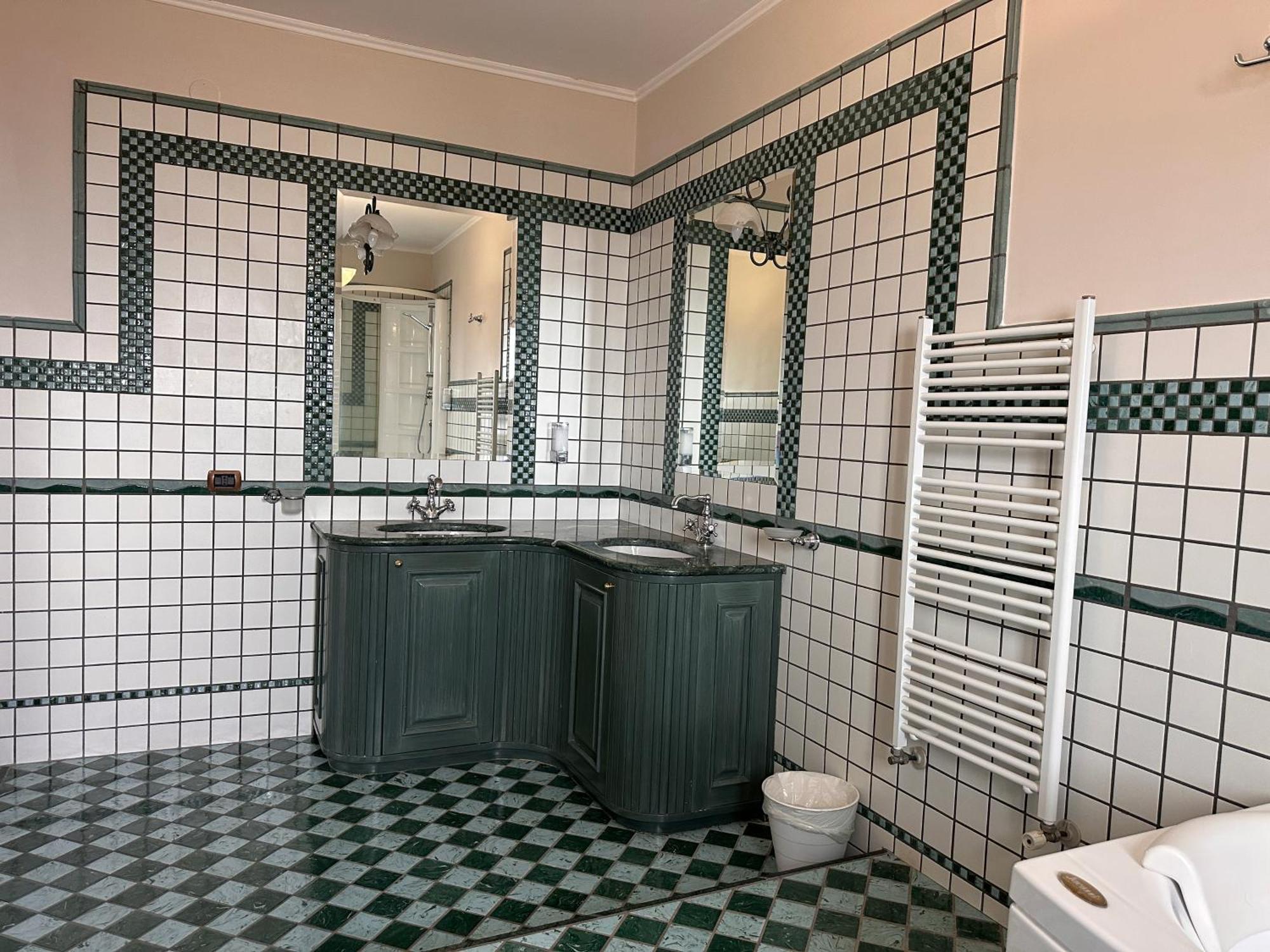 Hotel Palazzo Excelsus Terzigno Habitación foto